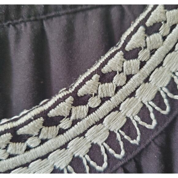 INC International Concepts Black & White Embroidered Long Sleeve Tunic 2X - Picture 5 of 8